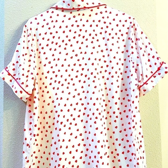 Serenedelicacy Satin Pajama Top & Shorts Set Sz L Valentine’s Day Red Hearts - Picture 8 of 9
